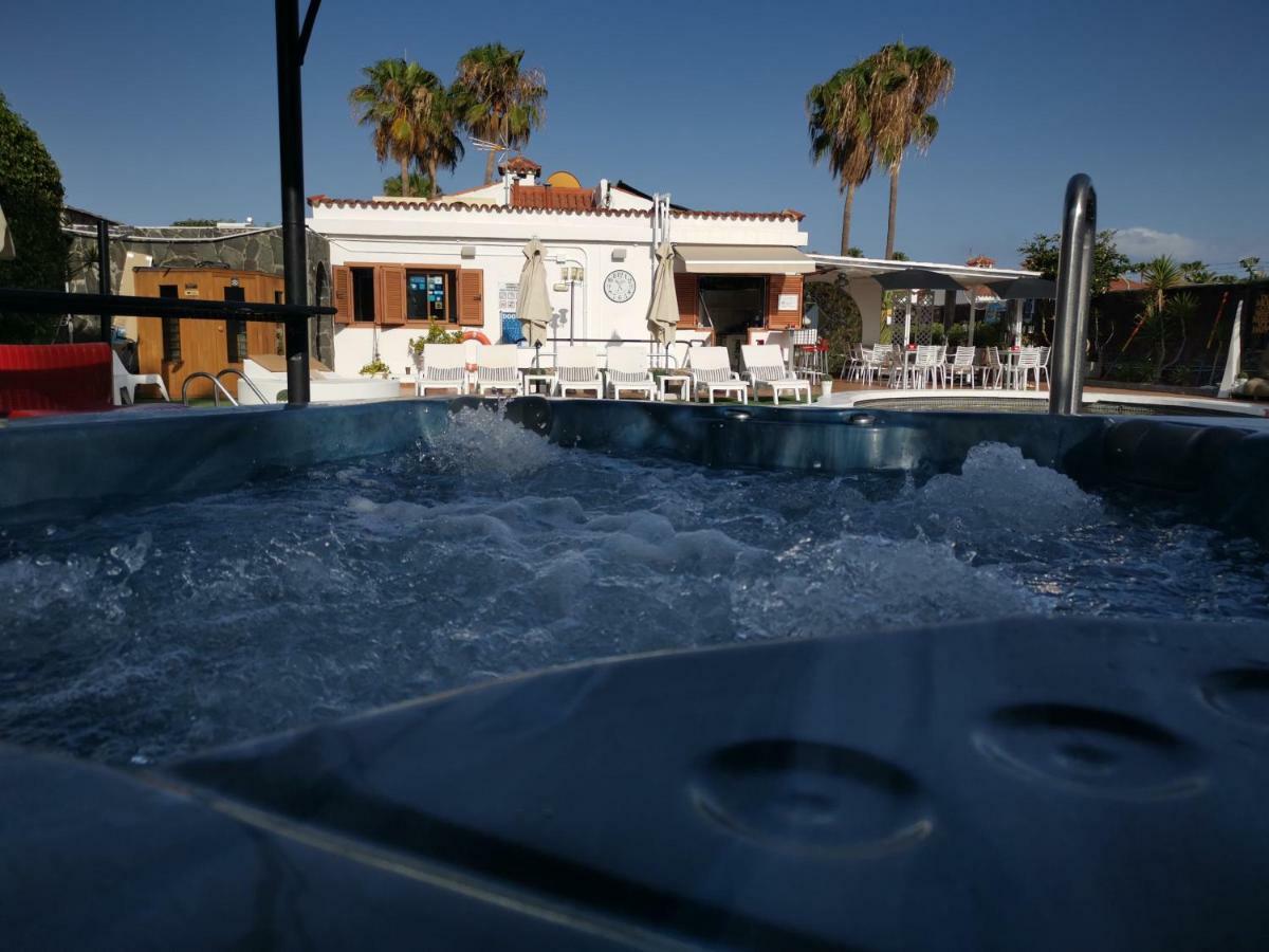 Rainbow Golf Bungalows, Gay Men-Only Resort Maspalomas  Exterior foto